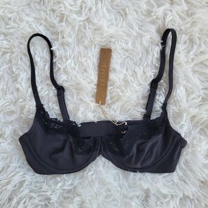 SKIMS Fits Everybody Lace Unlined Bra